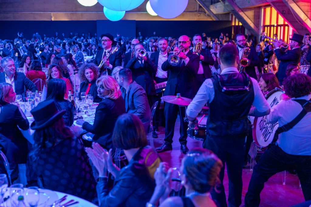 Show partecipativi per evento aziendale Christmas Party con I Musicanti di San Crispino